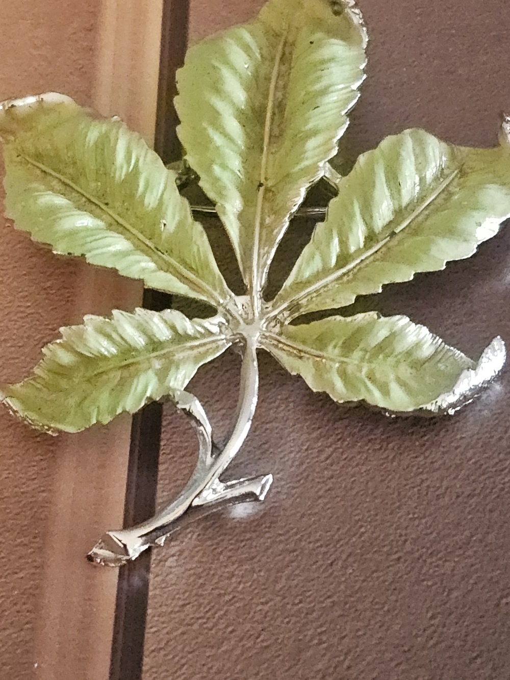 Green Leaf Enameled Brooch Goldtone Costume Jewelry Vintage Leaf